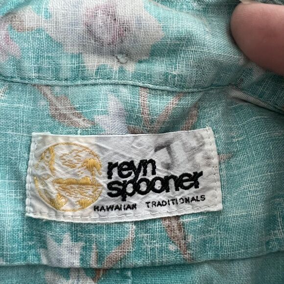 Reyn Spooner Shirt Mens Medium Blue Pink Floral Hawaiian Button Up Short Sleeve - Picture 10 of 13